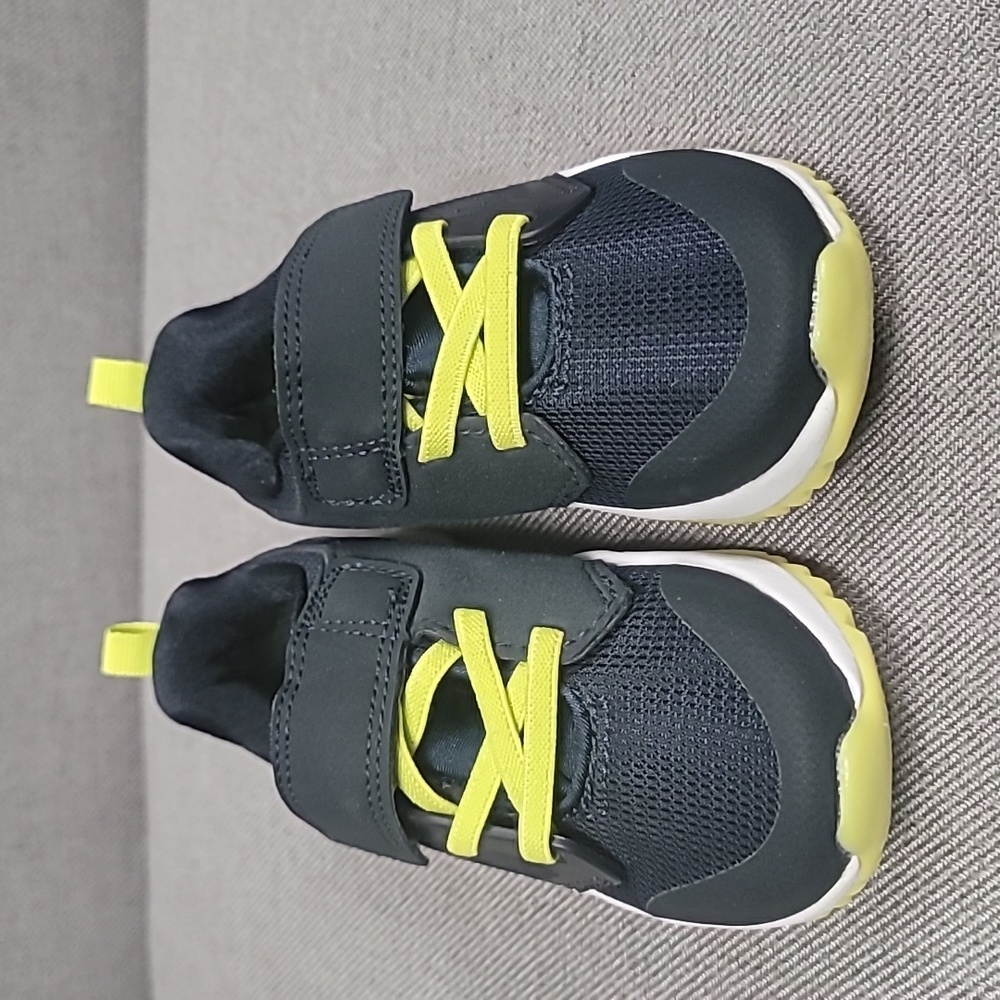 Cat & Jack Athletic Shoes